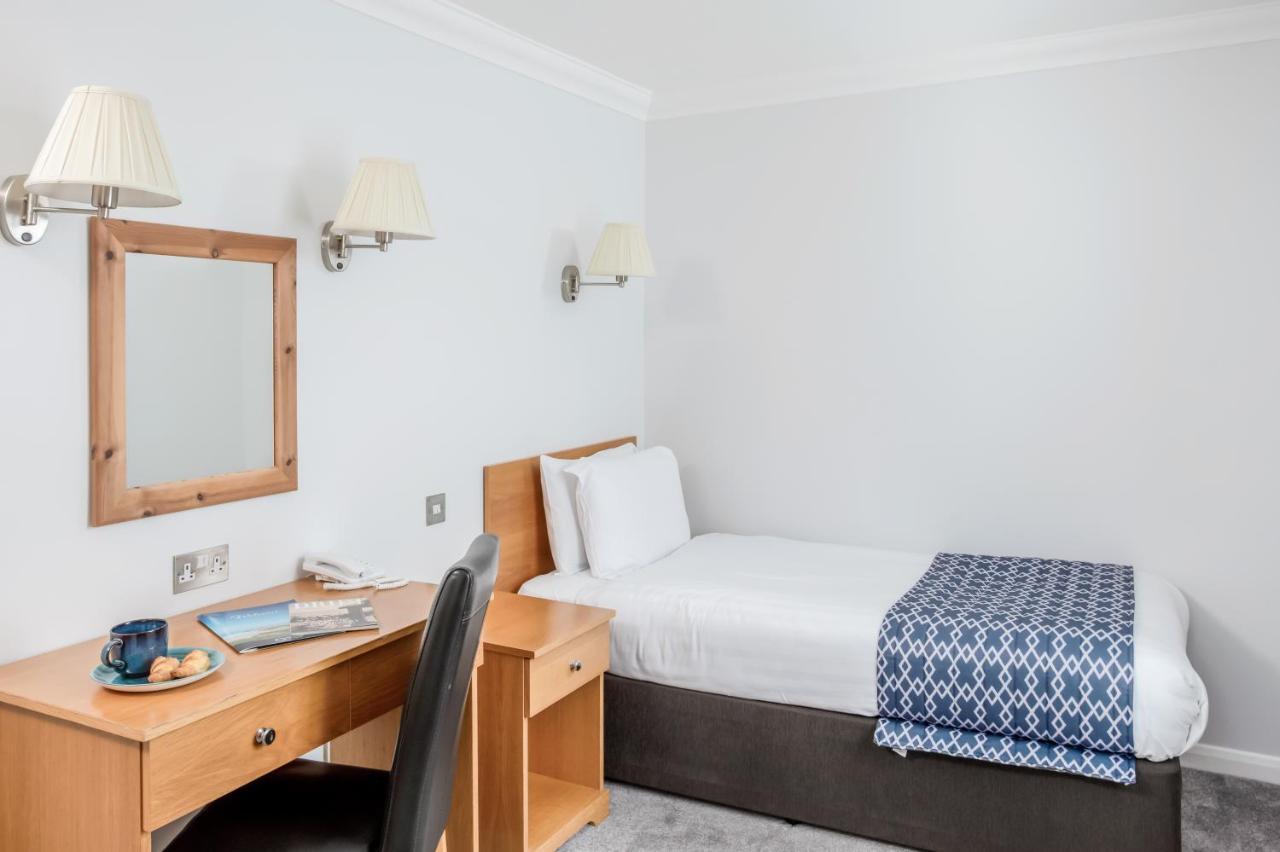The Kilbirnie Hotel Ньюкі Екстер'єр фото