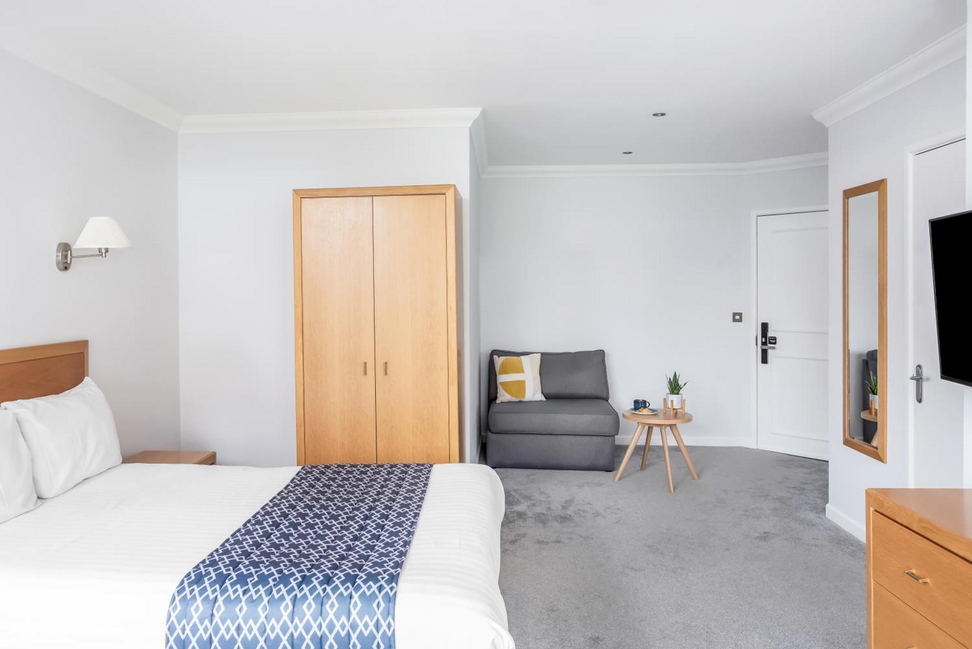 The Kilbirnie Hotel Ньюкі Екстер'єр фото