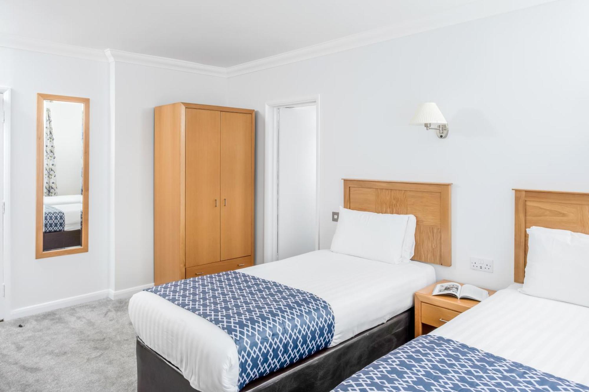 The Kilbirnie Hotel Ньюкі Екстер'єр фото